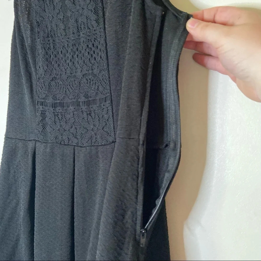 Lace Midi / Mini Dress Black Sleeveless Pleated Open Back Dress Size Small Event - Picture 6 of 13